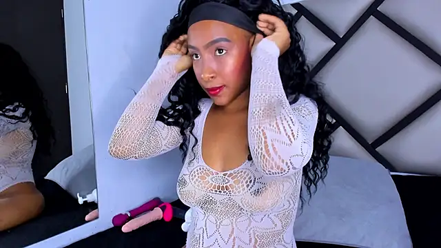 Euphoria 07 online show from October 2025 03:18:01 AM