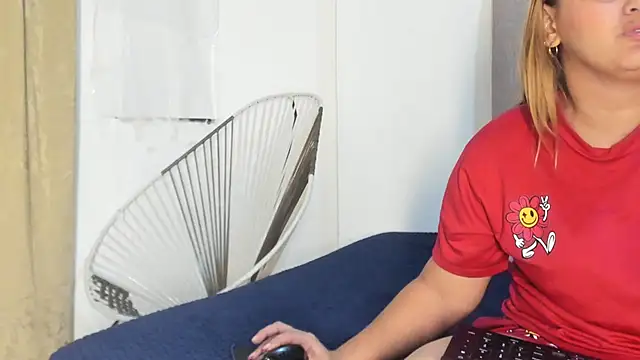 Lady miss    online show from November 2025 11:54:02 AM