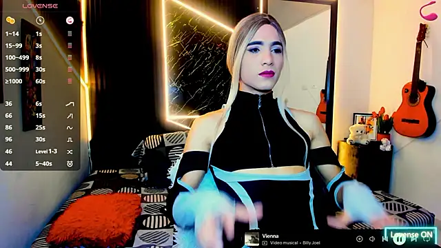 Snapshot of Issabella_Davinci chatting on March 2026 12:25:02 AM Issabella Davinci online show from March 2026 12:25:02 AM