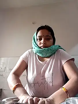 Trisha 71 online show from November 2025 03:45:02 AM