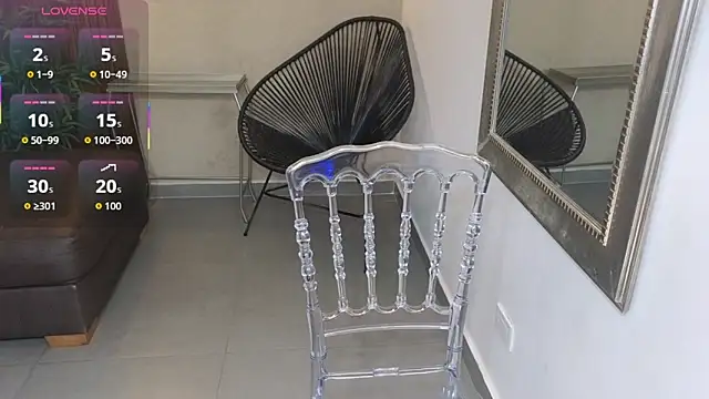 Lia Mar  online show from October 2025 06:09:01 PM