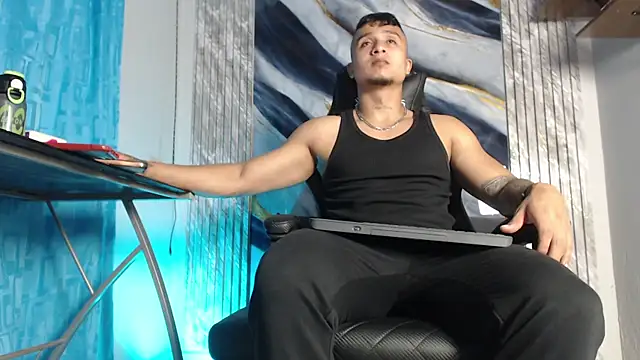 ThiagoBlaze online show from July 2026 03:42:02 AM