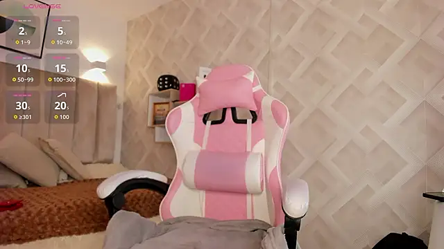 Clhoe Johnson online show from February 2026 12:26:01 PM