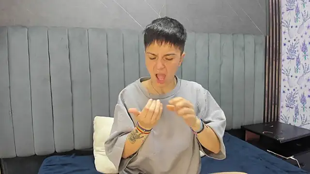  Hannah Hot online show from December 2025 02:29:01 AM