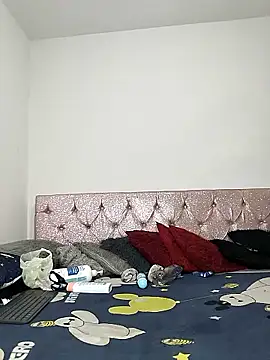 Snapshot of shanell_saenz chatting on September 2025 10:43:02 PM shanell saenz online show from September 2025 10:43:02 PM