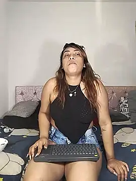 Snapshot of shanell_saenz chatting on October 2025 11:13:01 PM shanell saenz online show from October 2025 11:13:01 PM