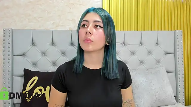 Skarlet 04 online show from November 2025 05:46:02 PM