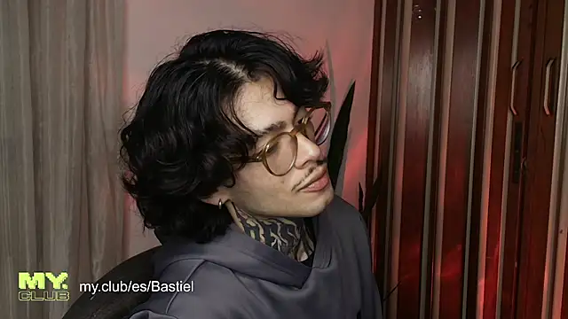 Mihail leroy online show from April 2026 01:20:02 AM