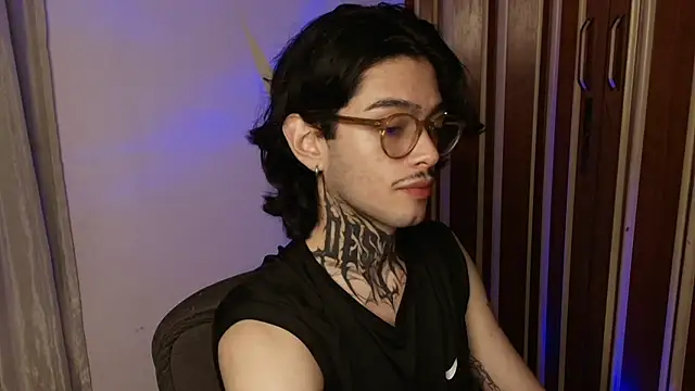 Snapshot of Mihail_leroy chatting on July 2026 02:28:02 AM Mihail leroy online show from July 2026 02:28:02 AM