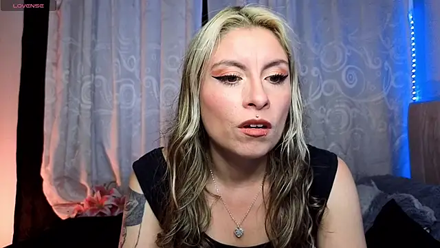 brianna smoke online show from October 2025 07:22:01 PM