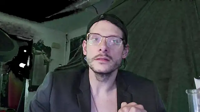 MasterDaddyCool online show from October 2025 08:30:01 PM