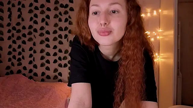 Snapshot of lina_red_xxx chatting on September 2025 10:31:01 PM lina red xxx online show from September 2025 10:31:01 PM