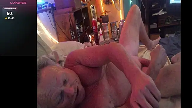 Pussyeat2please online show from April 2026 07:42:01 AM