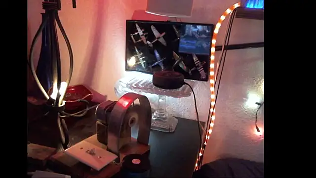 Pussyeat2please online show from April 2026 07:07:02 PM