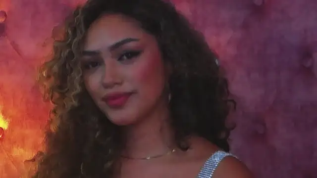 MaddisonBelucci online show from October 2025 08:43:02 PM