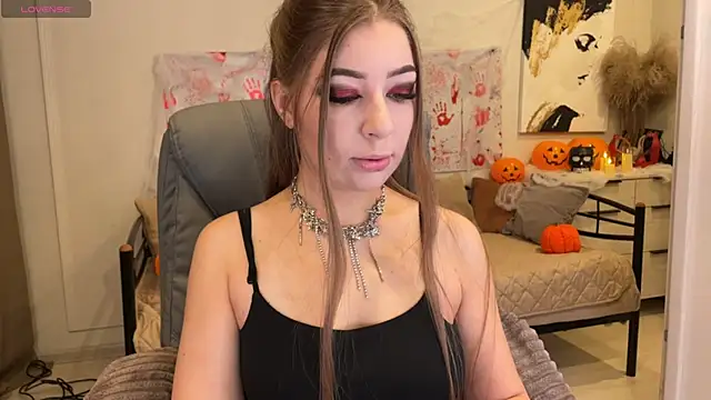 Snapshot of Yummy_Jane chatting on October 2025 01:20:02 AM Yummy Jane online show from October 2025 01:20:02 AM