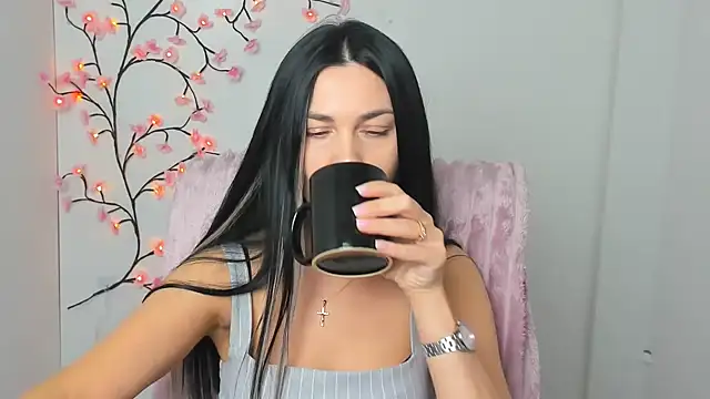 Lune Moon online show from February 2026 06:44:02 AM