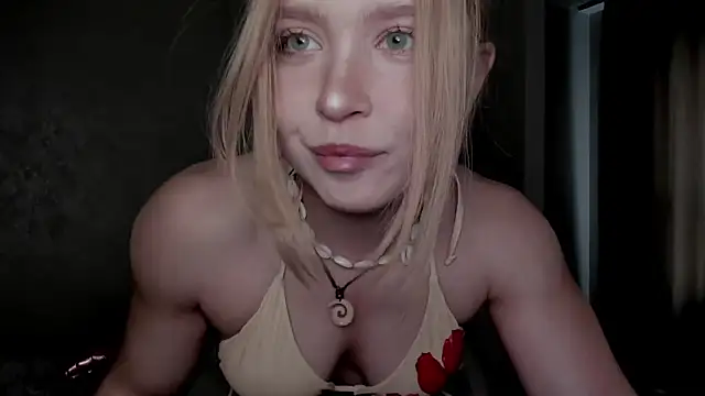 Snapshot of VanillaLivitski chatting on September 2025 11:23:02 AM VanillaLivitski online show from September 2025 11:23:02 AM