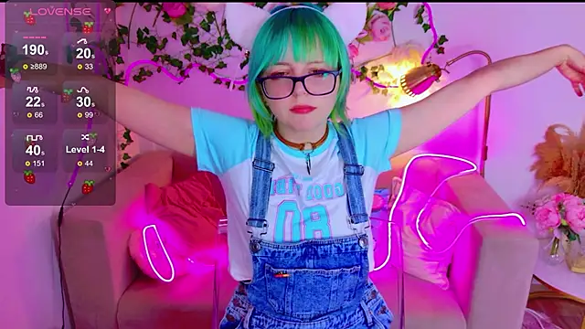 CoralineYoung online show from April 2026 01:41:01 PM