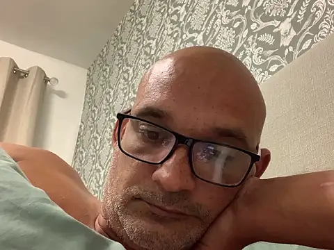 halfcastlad online show from September 2025 08:55:02 PM