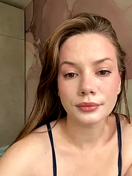 Rosie Holmes  online show from September 2025 05:11:02 AM