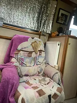 ladyboatlady online show from February 2026 07:28:02 AM