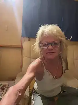 ladyboatlady online show from May 2026 09:23:02 PM