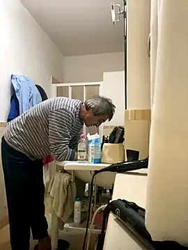 sasatimido online show from November 2025 05:18:02 AM