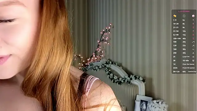 Juuulia  online show from February 2026 12:26:01 PM