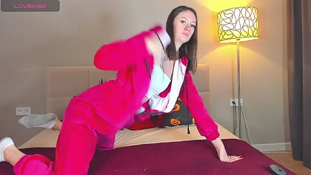 cutienaughtygirl online show from November 2025 11:43:01 AM