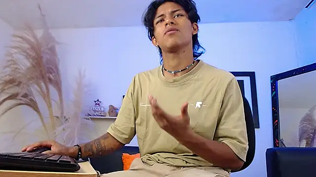 Snapshot of dreyk20 chatting on September 2025 01:58:02 PM dreyk20 online show from September 2025 01:58:02 PM