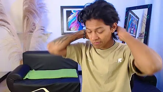 Snapshot of dreyk20 chatting on October 2025 01:53:02 PM dreyk20 online show from October 2025 01:53:02 PM