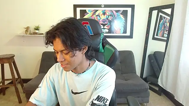 Snapshot of dreyk20 chatting on October 2025 01:59:02 PM dreyk20 online show from October 2025 01:59:02 PM