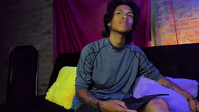 dreyk20 online show from April 2026 12:31:01 AM