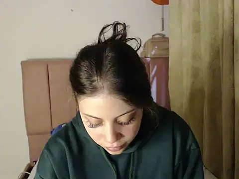Snapshot of Alaina_Blessed chatting on September 2025 11:27:02 PM Alaina Blessed online show from September 2025 11:27:02 PM