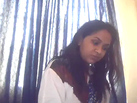 Snapshot of cute_indianxo chatting on September 2025 10:03:02 AM cute indianxo online show from September 2025 10:03:02 AM
