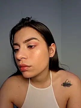 AmaiaSalvatore online show from September 2025 09:41:02 PM