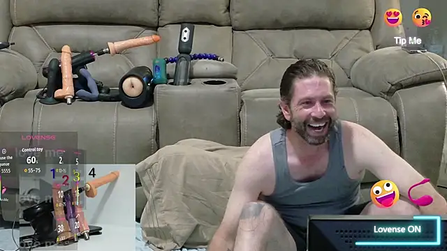 Snapshot of danoo84 chatting on October 2025 04:22:02 AM danoo84 online show from October 2025 04:22:02 AM