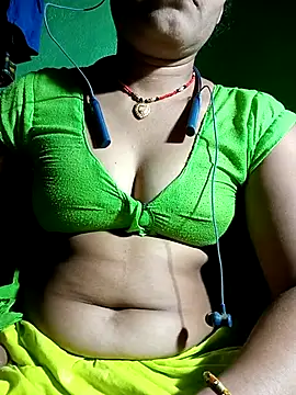 Hot-geeny55 online show from September 2025 02:41:01 PM