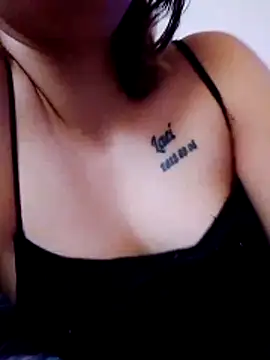 Themaskedgirl21 online show from February 2026 01:43:01 PM