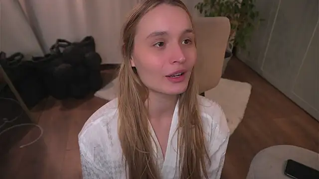 lisa schiele online show from February 2026 02:53:01 AM