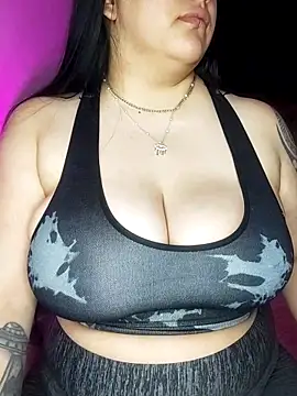 Snapshot of kittenFreyja_ chatting on October 2025 11:46:01 PM kittenFreyja online show from October 2025 11:46:01 PM