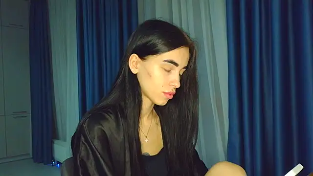 EvaMelnik online show from November 2025 03:50:01 PM