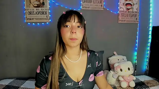 Snapshot of emma_grays2 chatting on July 2026 12:22:02 PM emma grays2 online show from July 2026 12:22:02 PM