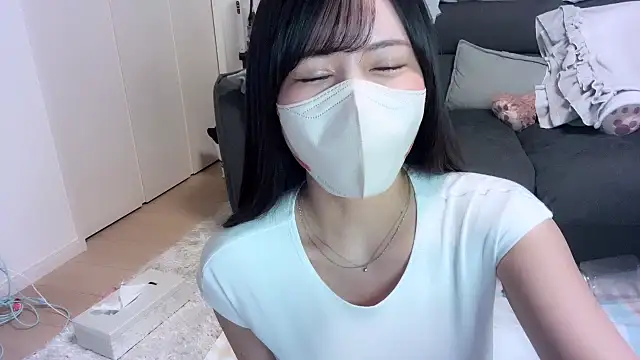 moemilk online show from October 2025 01:25:01 PM