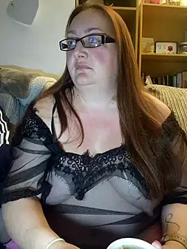 Luscious-LucyXX online show from April 2026 07:55:01 PM