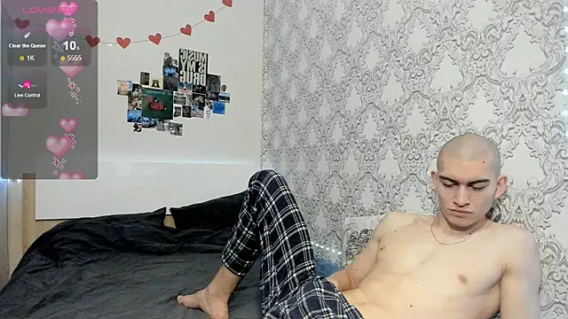 Snapshot of gretty_love chatting on November 2025 09:20:01 AM gretty love online show from November 2025 09:20:01 AM