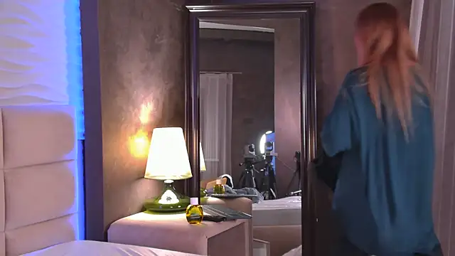 AriWild online show from March 2026 05:01:02 AM