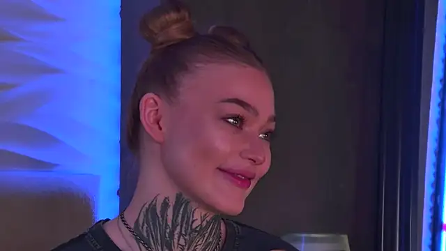 AriWild online show from April 2026 04:35:02 AM