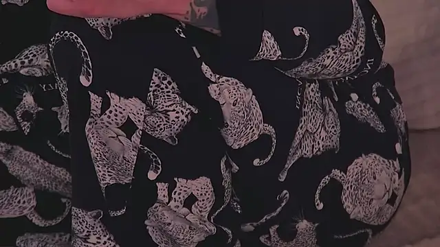 AriWild online show from April 2026 04:07:02 AM